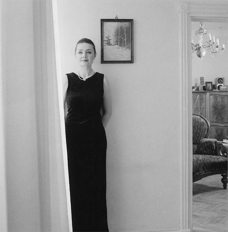 Ewa Iżykowska -- portret